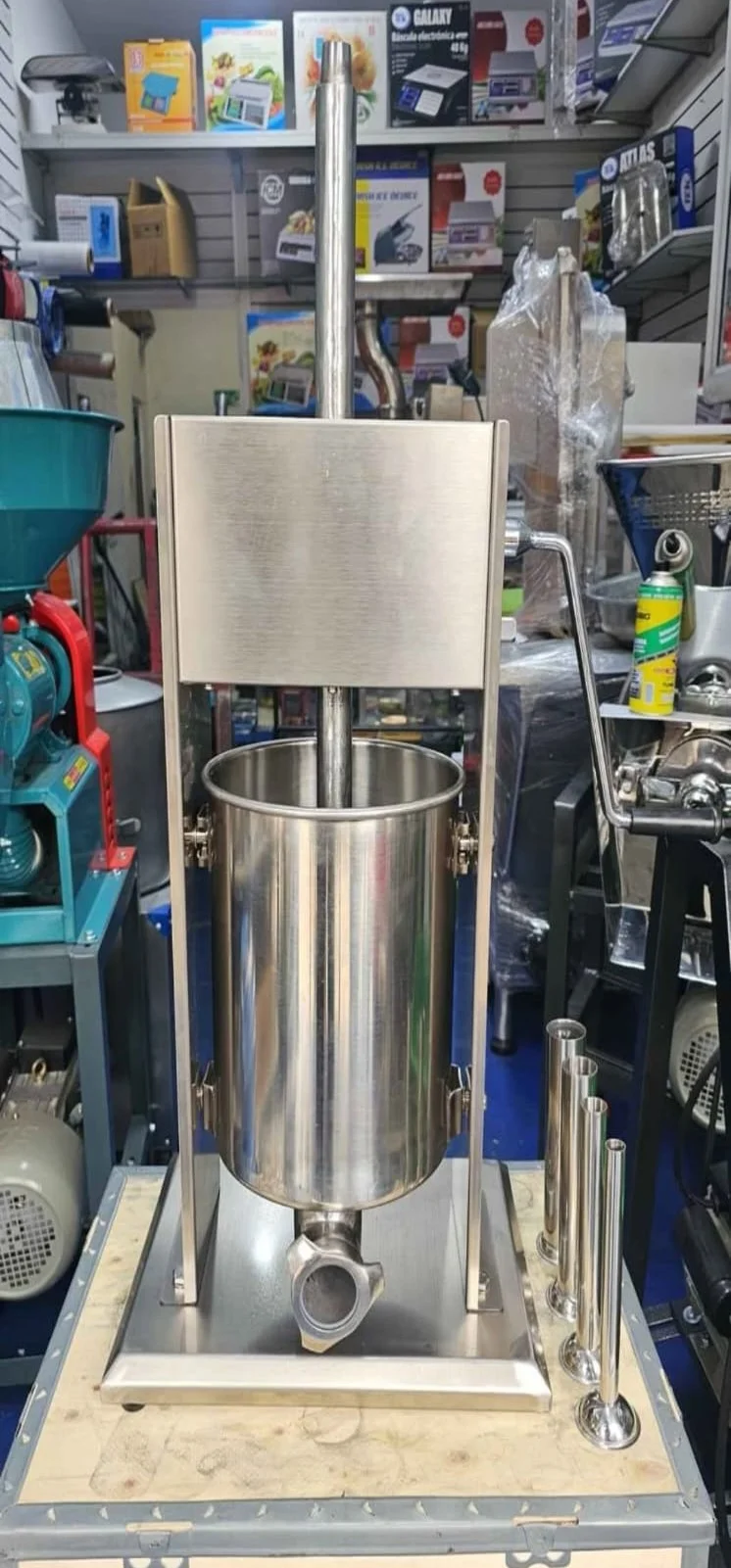 Embutidora Manual de 10 Litros vista 1